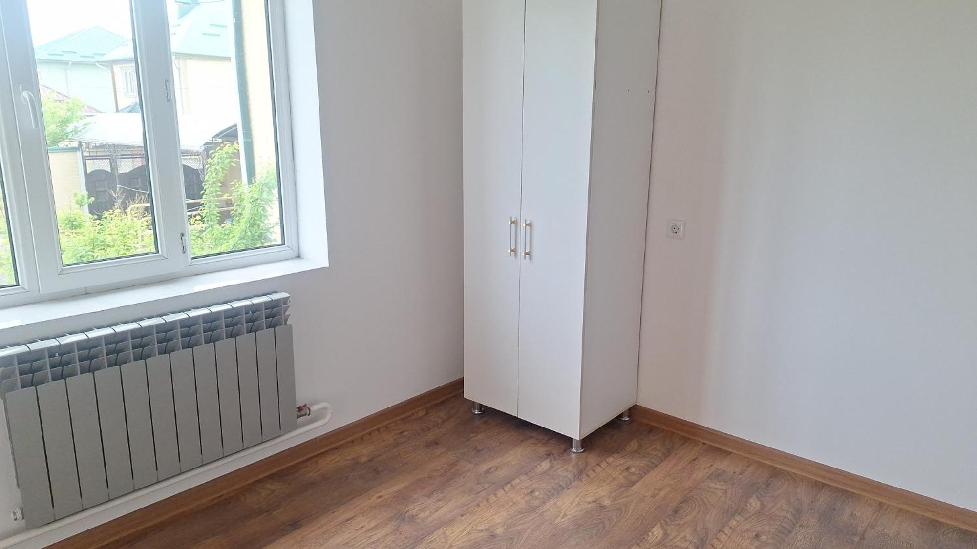 Тепло Юга Hotel Osh Buitenkant foto
