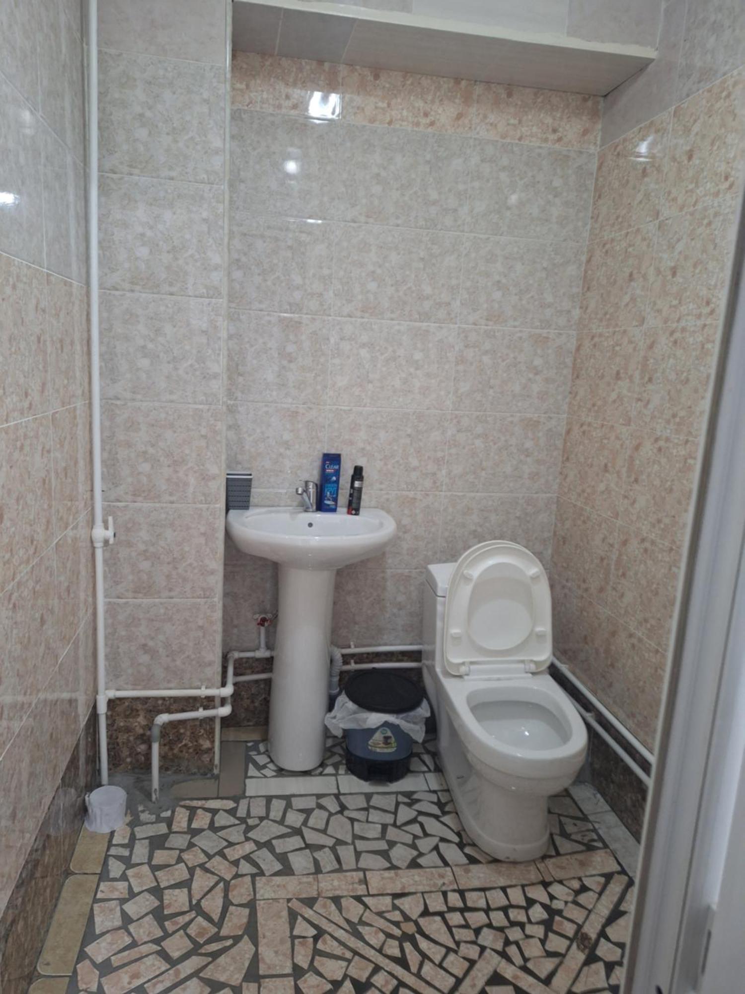 Тепло Юга Hotel Osh Buitenkant foto